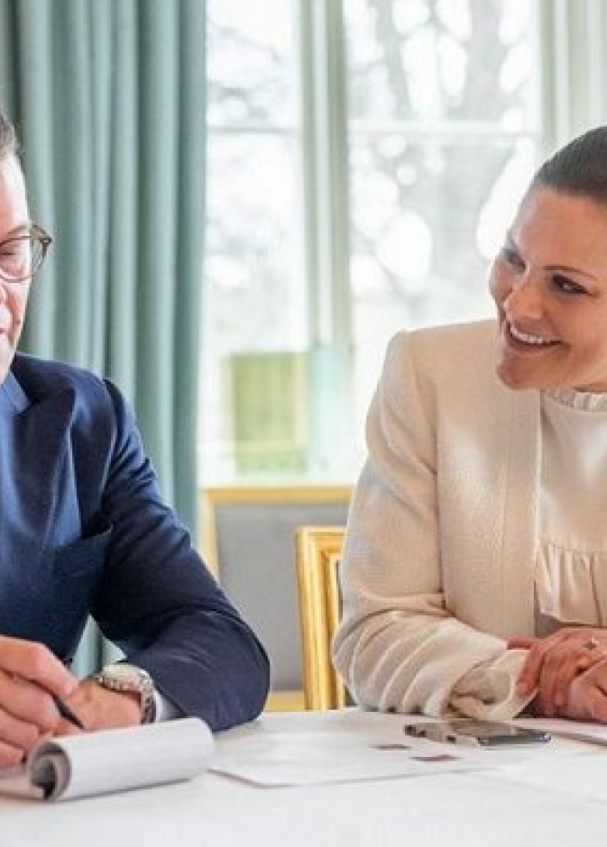 ولية عهد السويد وزوجها يقومان بسلسلة من اجتماعات الفيديو الجديدة