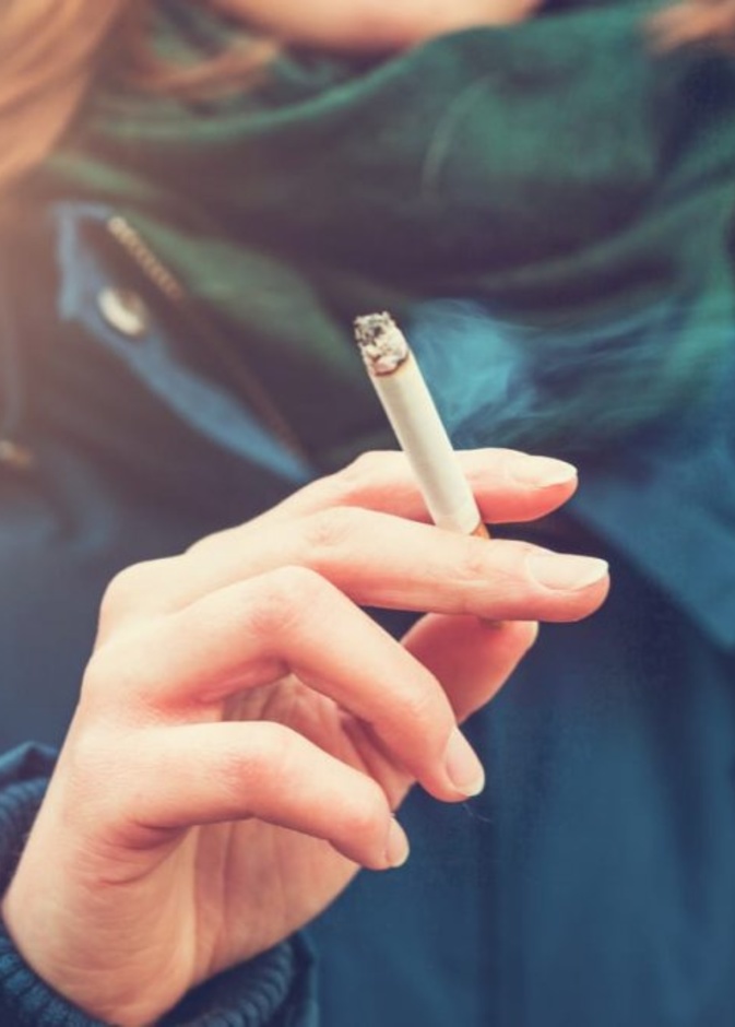 التدخين يرفع من نسبة الإصابة بفيروس كورونا