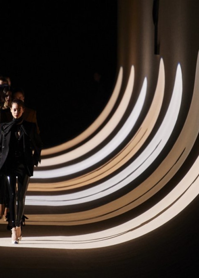 دار Saint Laurent تغيّر وتيرة واستراتيجية عملها 