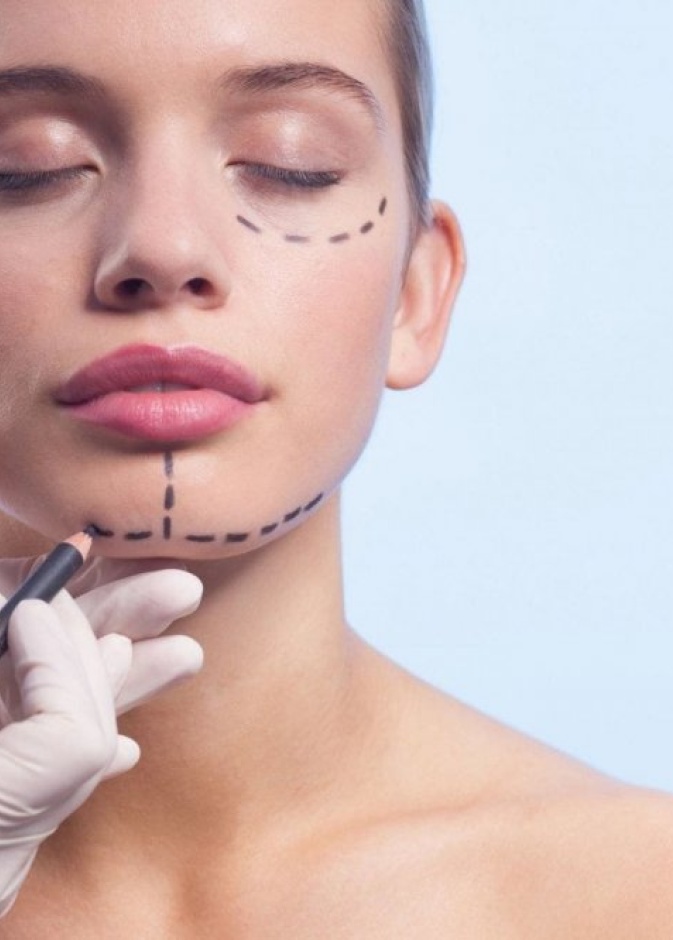  3 مخاطر لعمليات التجميل يجب معرفتها قبل الخضوع إليها 