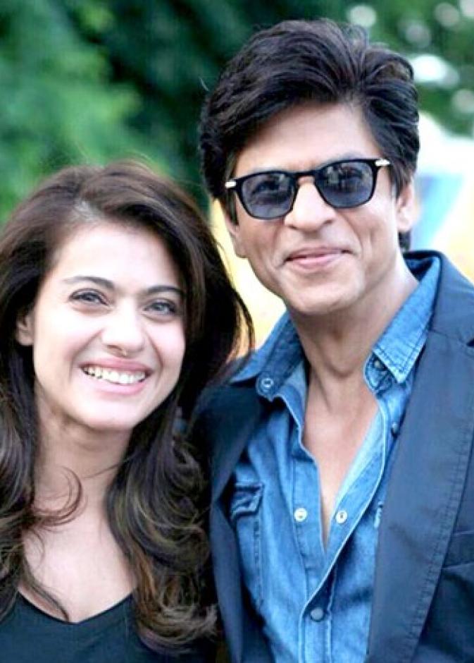  صورة نادرة لشاروخان وغوري خان في حفل خطبة كاجول