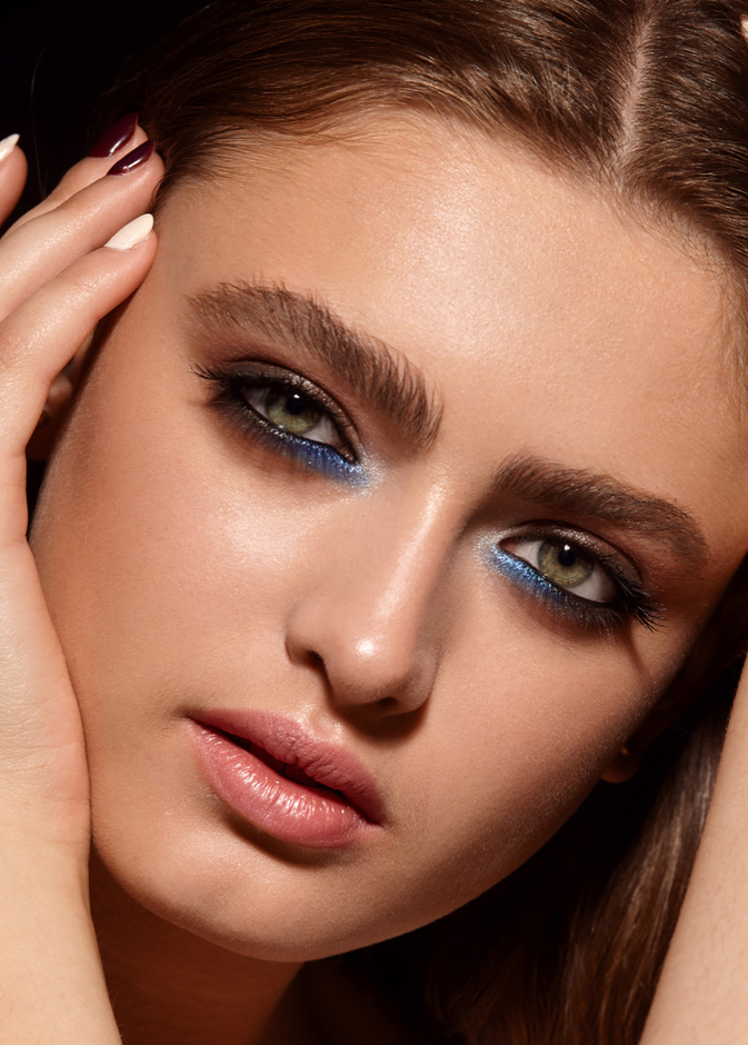 افضل طرق تشقير الحواجب الكثيفة بمواد طبيعية في المنزل