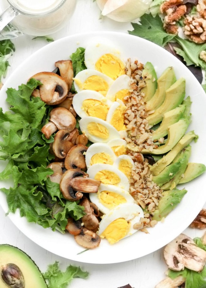 سلطة البيض بالفطر