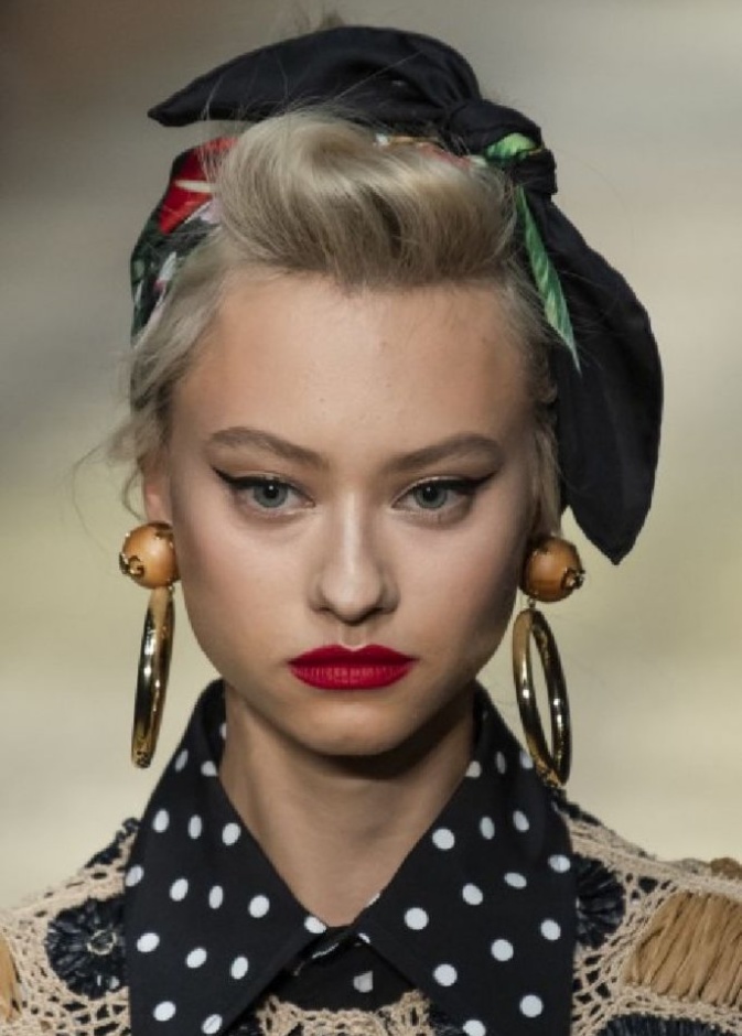 ابرز صيحات مكياج صيف 2020 معالايلاينر المجنح من Dolce & Gabbana