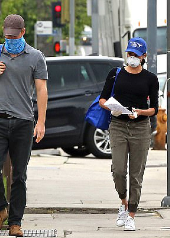 الأمير هاري لا يلوم زوجته ميغان ماركل