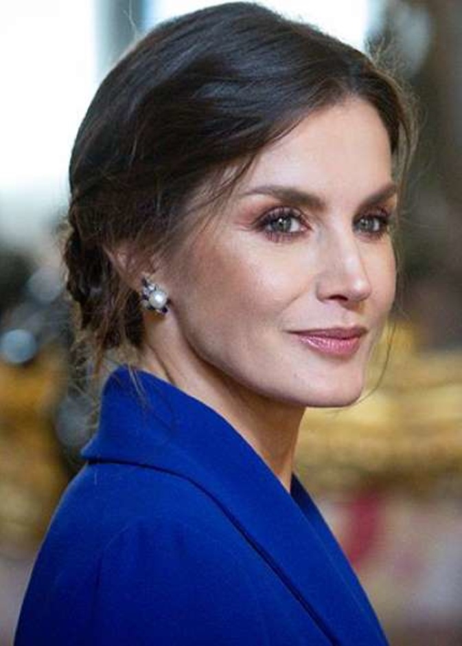 من بلاط صاحبة الجلالة للبلاط الملكي.. مناسبات كسرت فيها الملكة ليتيزيا البروتوكول 