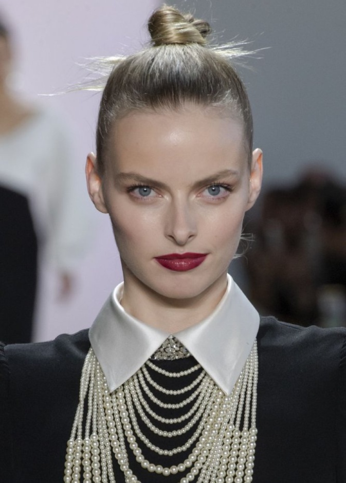 اجمل الوان شفاه بتدرجات الأحمر الداكن اختاريها لرمضان 2020 من Badgley Mischka