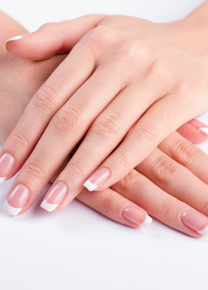  فوائد زيت دوار الشمس للاظافر أثناء الحجر المنزلي