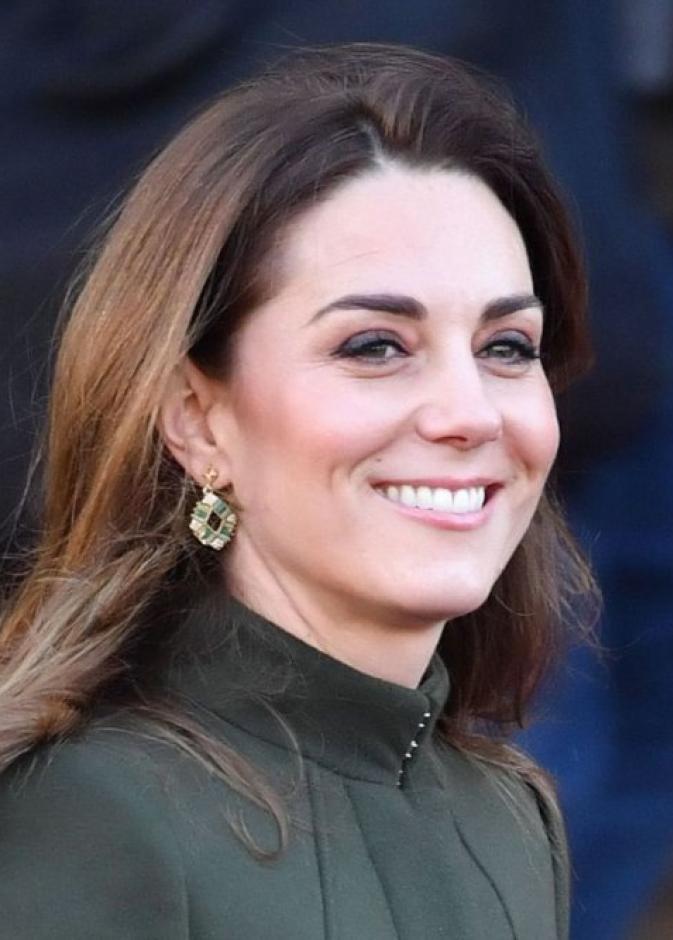 الملكة إليزابيث تدعم مبادرة كيت للصور الفوتوغرافية أثناء فترة العزل المنزلي