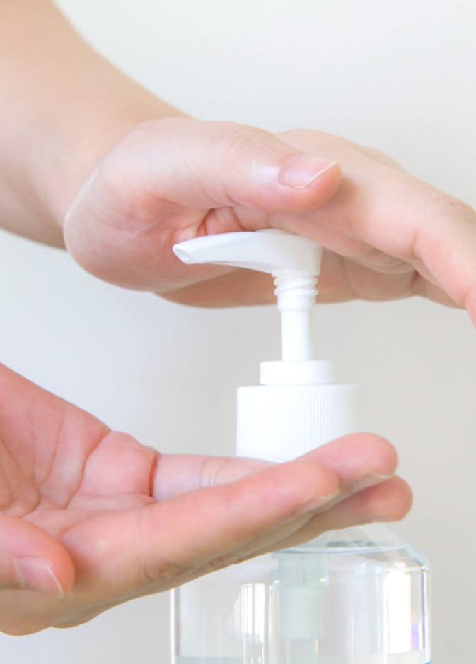 ما هي الطريقة الصحيحة لتعقيم اليدين