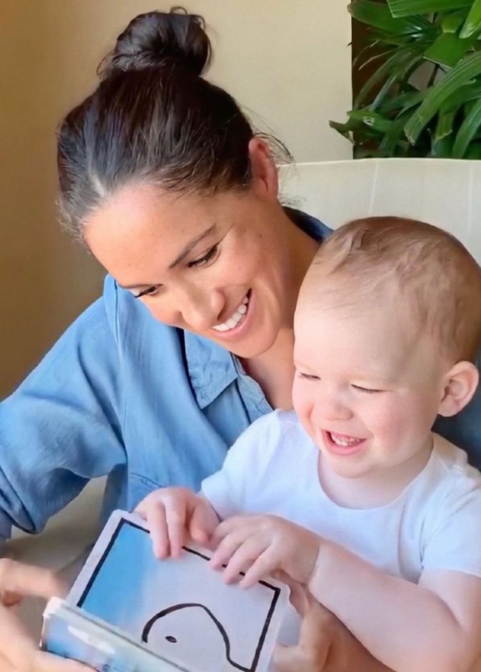 ميغان ماركل دوقة ساسيكس عانت من انهيار نفسي في يوم عيد الميلاد الأول لطفلها أرشي