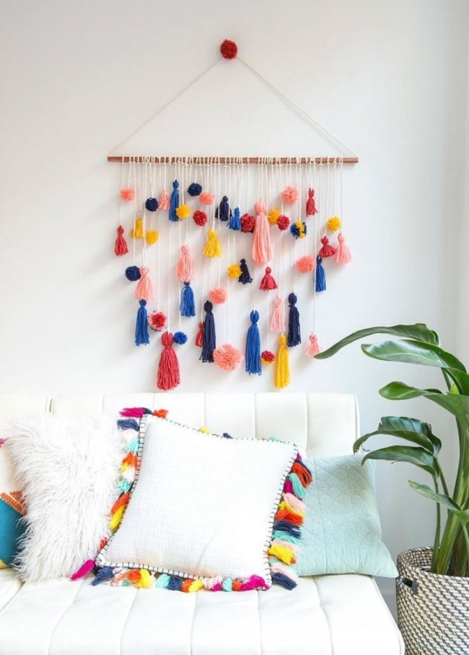 من الأوراق الملونة تستطيعين تزيين جدران غرف النوم