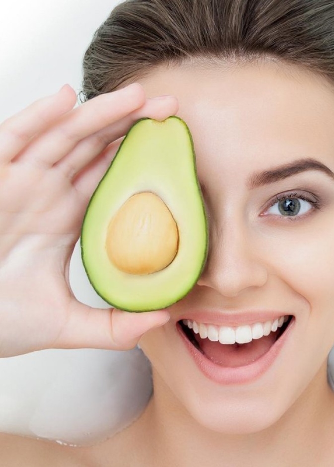 استخدمي الأفوكادو كحل لبشرتك المختلطة