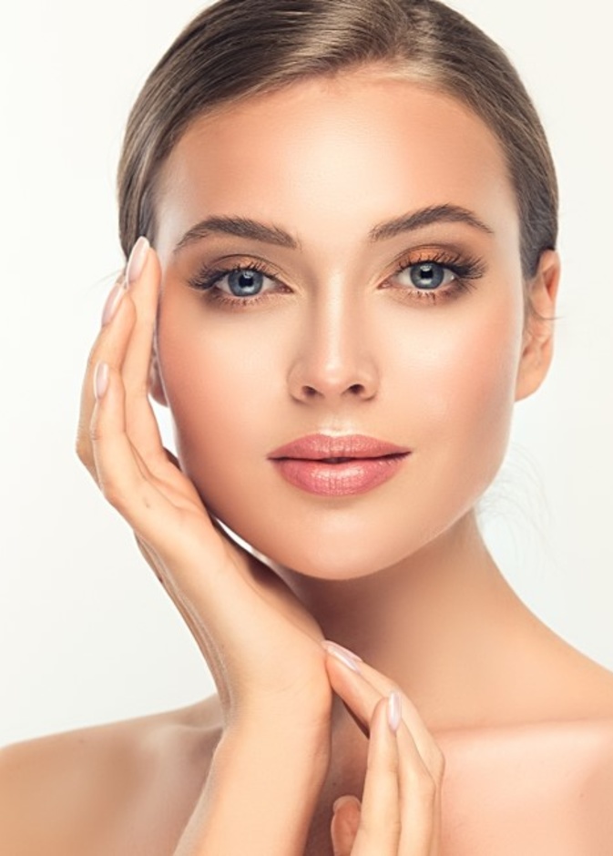 5 طرق طبيعية وبسيطة للحصول على بشرة مشرقة في عيد الفطر