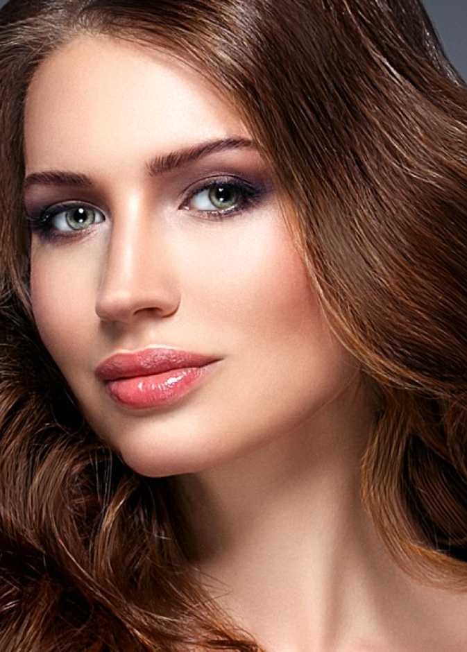  خلطات طبيعية لإزالة الصبغة من الشعر نهائيا قبل العيد