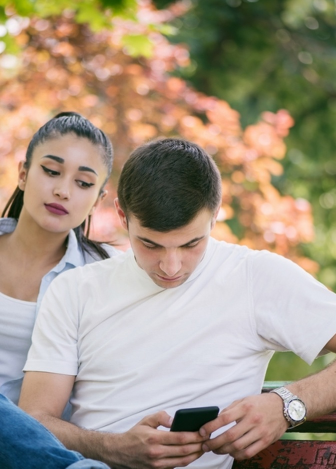  الغيرة هي من أبرز الأمور التي تسبّب المشاكل في العلاقة