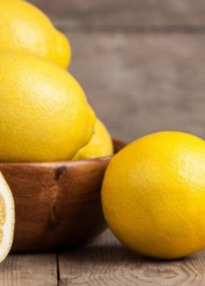 فوائد الليمون للاسنان