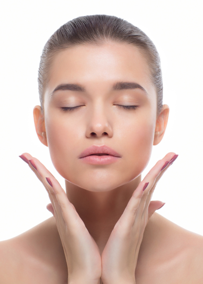 إليك أهم النصائح للعناية بالبشرة المختلطة