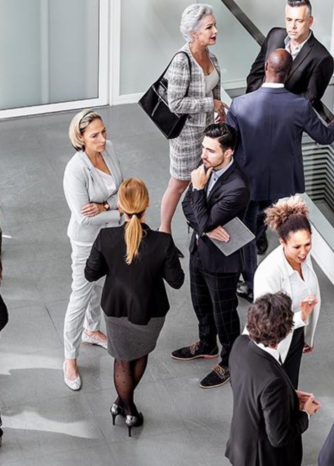 هل ينتقل فيروس كورونا عن طريق الكلام