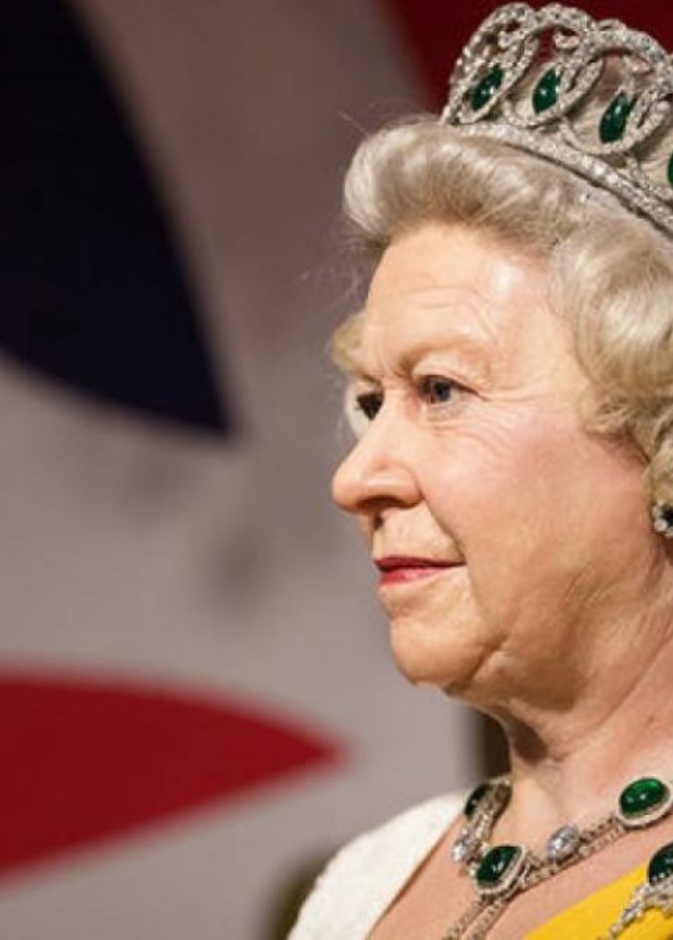 ما هي أشهر الأوسمة الملكية التي حصل عليها أفراد العائلة المالكة البريطانية؟