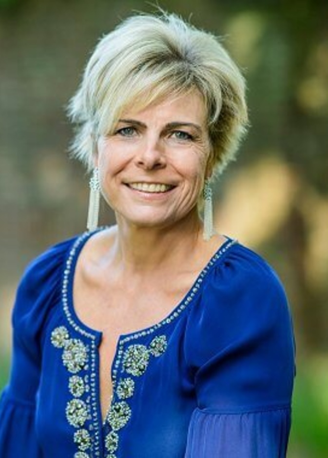  الأميرة لورنتين تحتفل بعيد ميلادها الرابع والخمسين