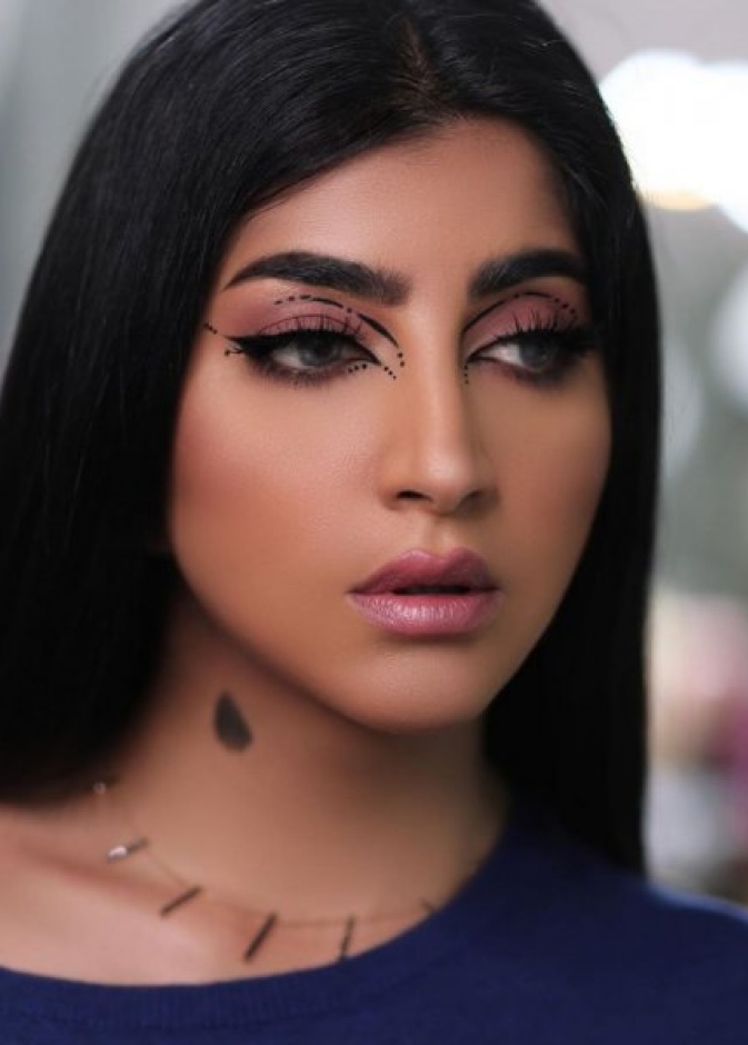 احدث صيحات جمالية ملفتة مستوحاة من النجمات لتطبيقها في عيد الفطر