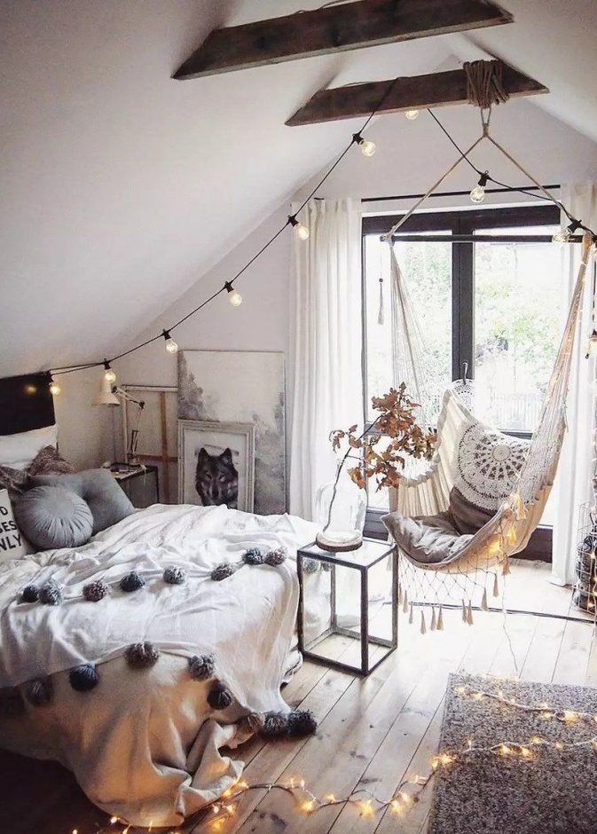 الإنارة الخافتة ما يميز ديكورات غرف النوم البوهيمية