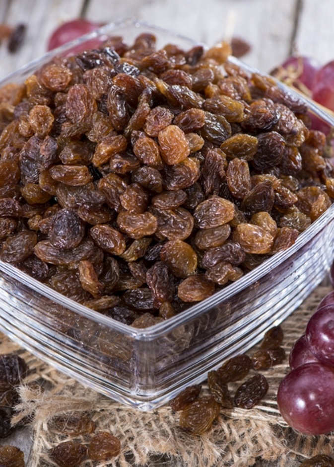  فوائد وأضرار الزبيب على الصحة