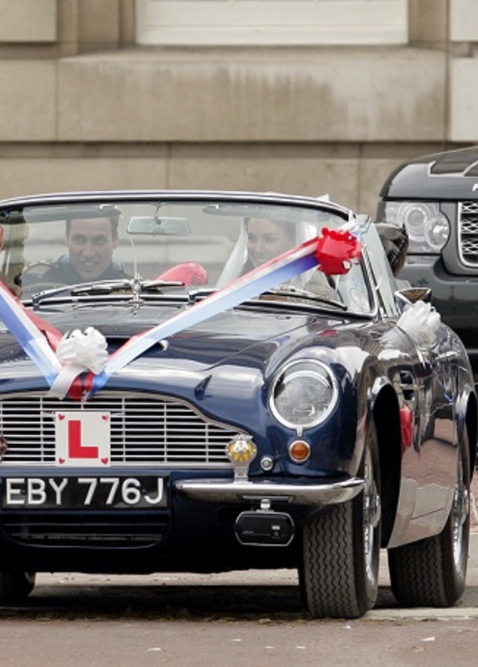 أستون مارتن Db6 Volante