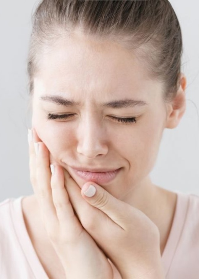  أعراض التهاب عصب الأسنان