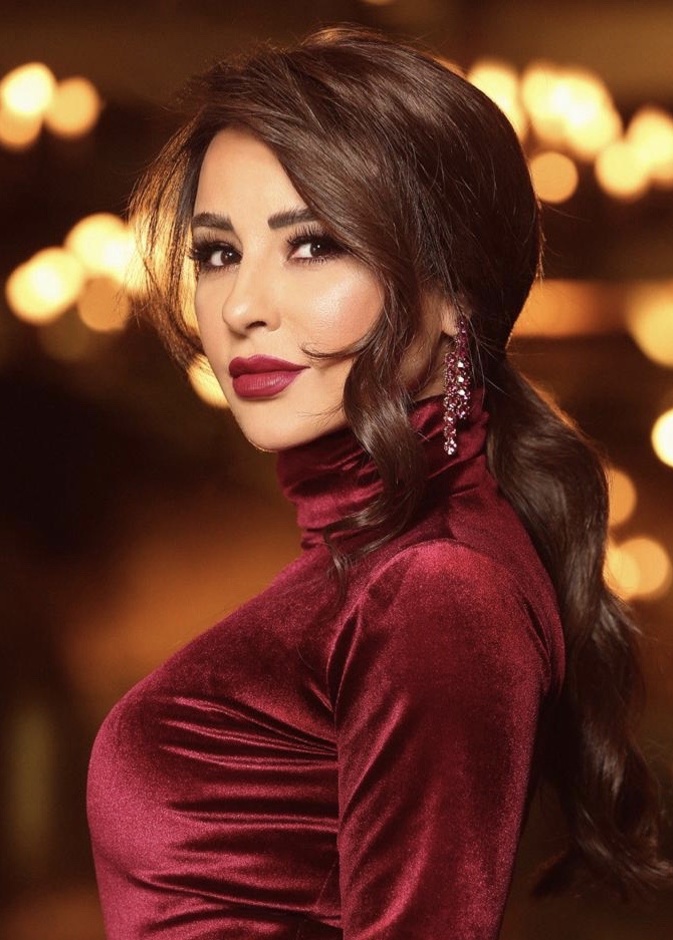 عملية نفخ الشفاه لماغي بو غصن