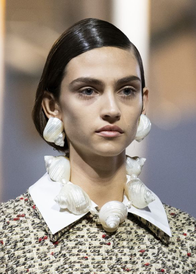 احدث اكسسوارات شبابية من الصفد موضة صيف 2020 من Prada