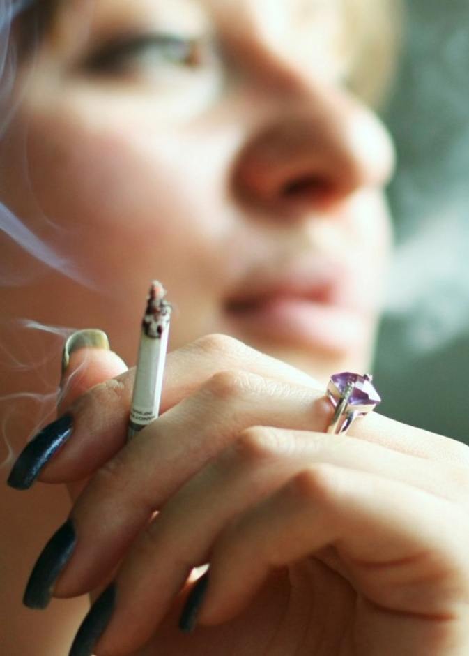  اضرار التدخين على الجهاز البولي