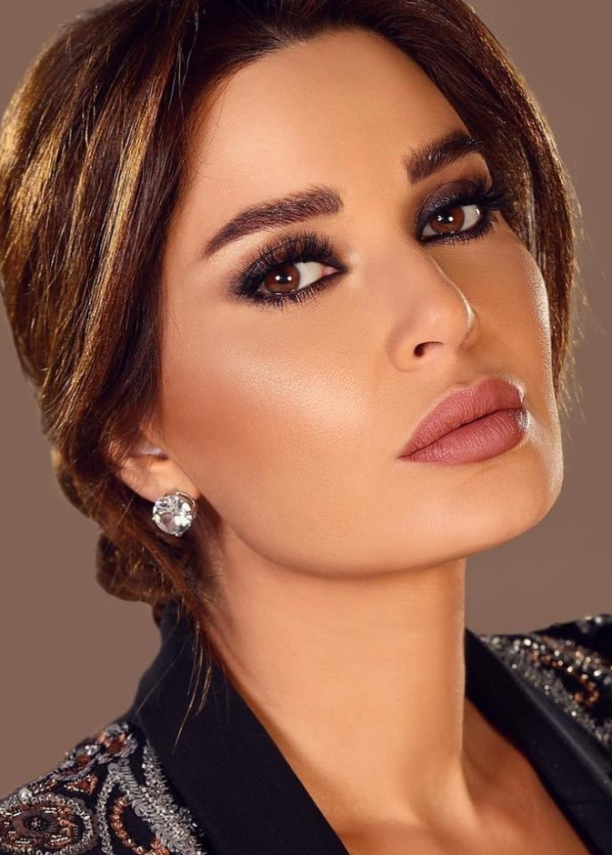 سيرين عبد النور وعملية تجميل كونتور الوجه