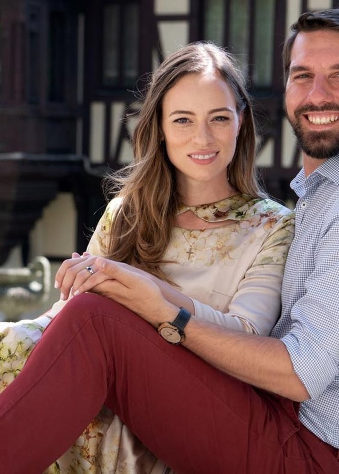  أمير رومانيا السابق يعلن عن حمل زوجته