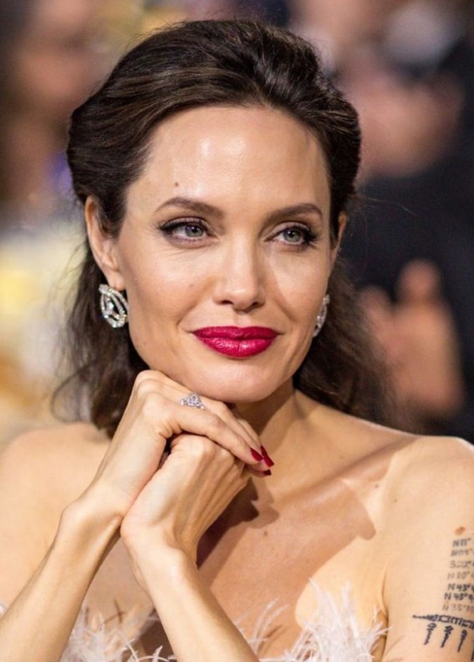 أنجلينا جولي Angelina Jolie