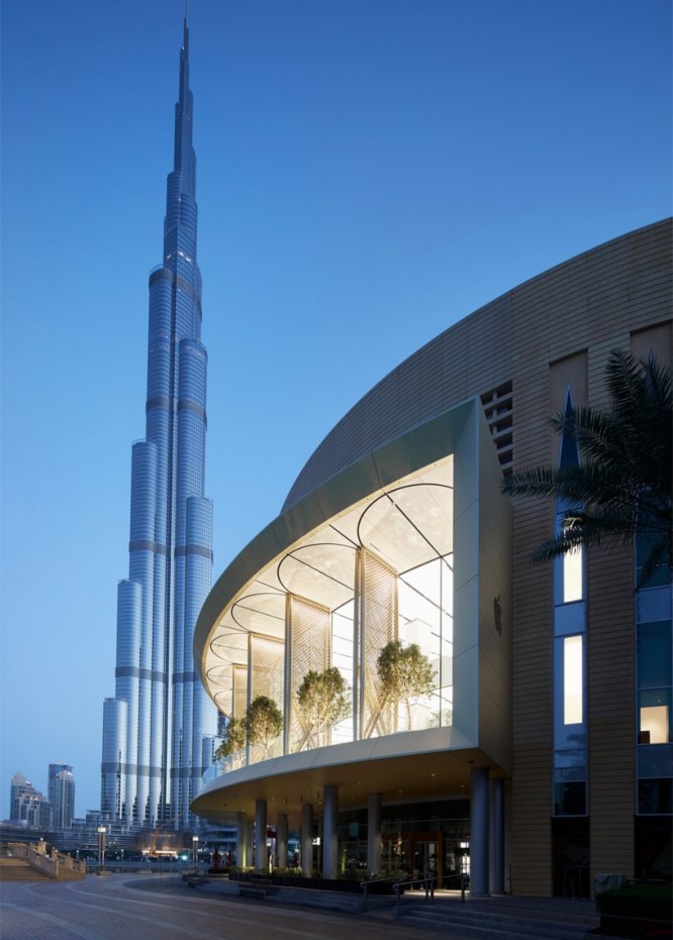 آبل تفتح متاجرها في الإمارات غدا