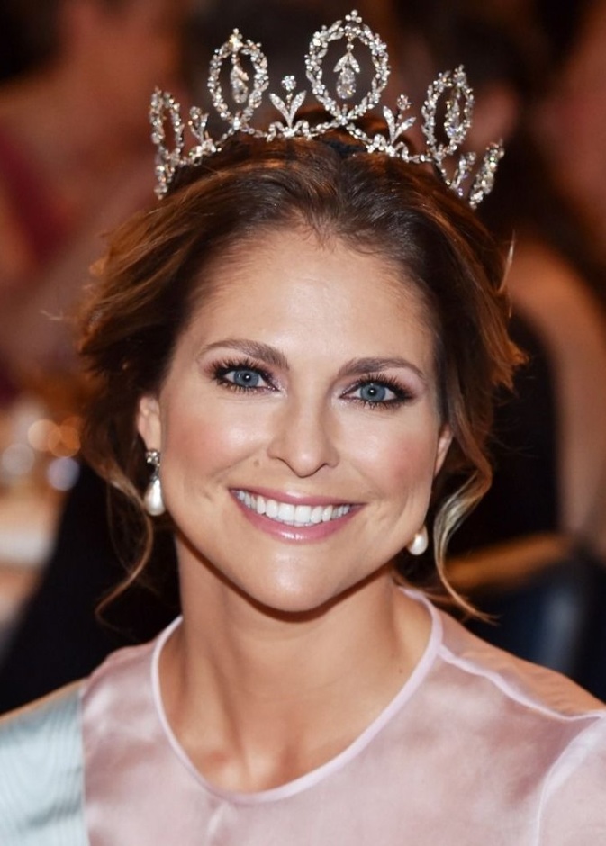  الأميرة مادلين ترتدي تاج the Connaught Diamond Tiara