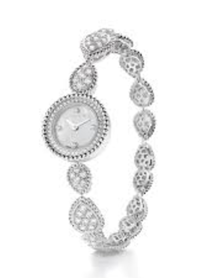 Serpenti Boheme من Boucheron ساعة مرصعة بالماسات بالكامل من مجموعة