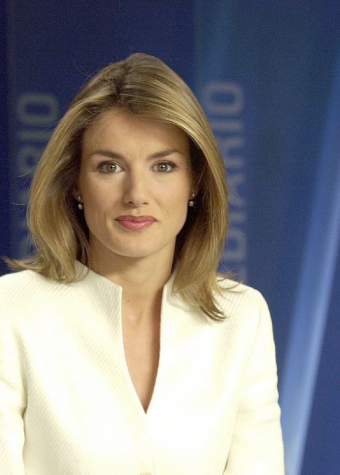 من الصحافة إلى السكرتارية.. وظائف عملت بها سيدات العائلات الملكية قبل الزواج