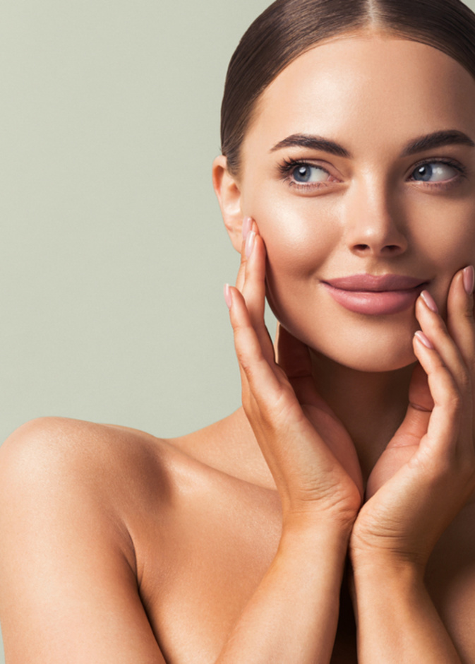 5 مستحضرات جمالية عليها مرافقتك إلى الشاطئ