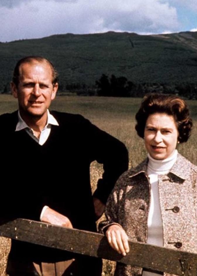 الملكة إليزابيث الثانية تحتفل بعيد ميلاد الأمير فيليب