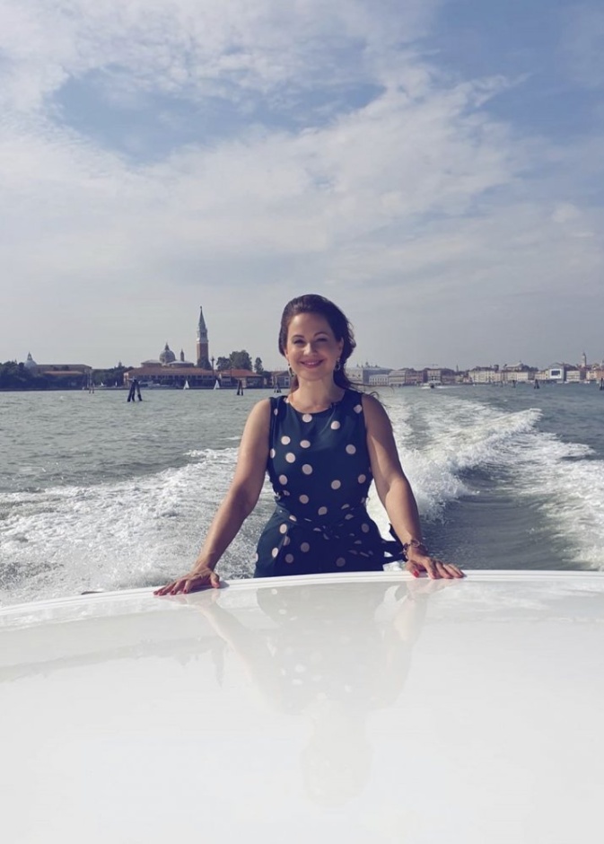 ريا أبي راشد تسترجع ذكرياتها في إيطاليا قبل الحجر الصحي