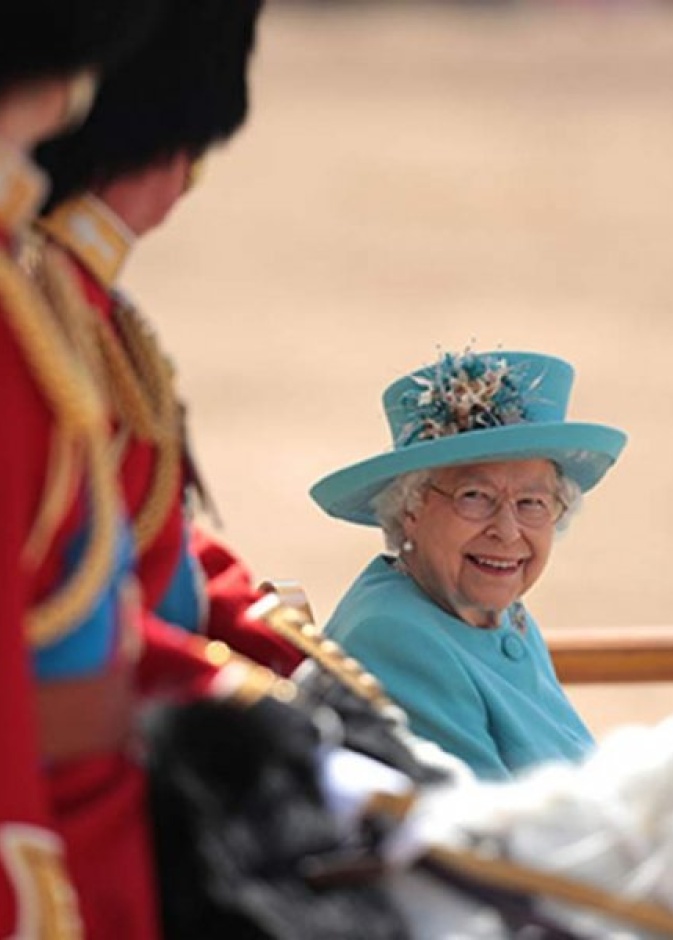 الملكة تطلب من الجمهور عدم التجمع لمشاهدة احتفالات عيد ميلادها