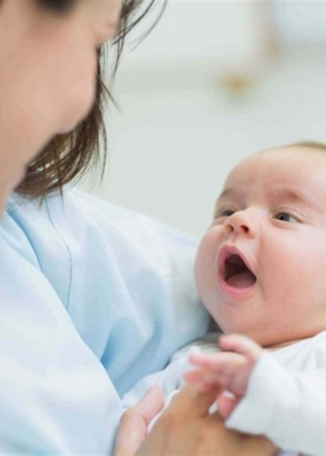 ما هي قواعد الرضاعة للأمهات في ظل أزمة فيروس كورونا الجديد