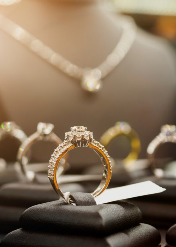 مواصفات المجوهرات في الإرث