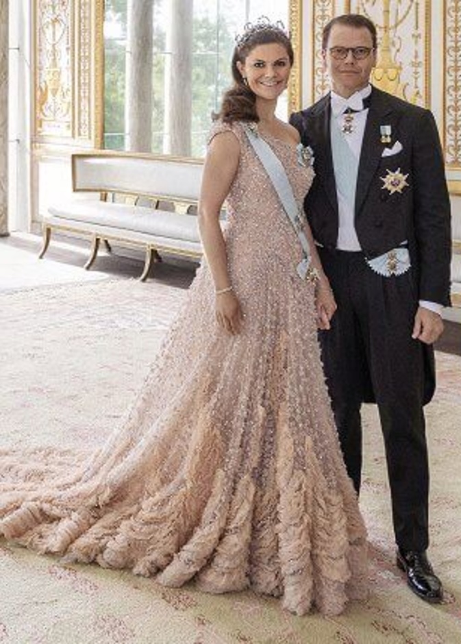 الأميرة فيكتوريا وزوجها الأمير دانيال