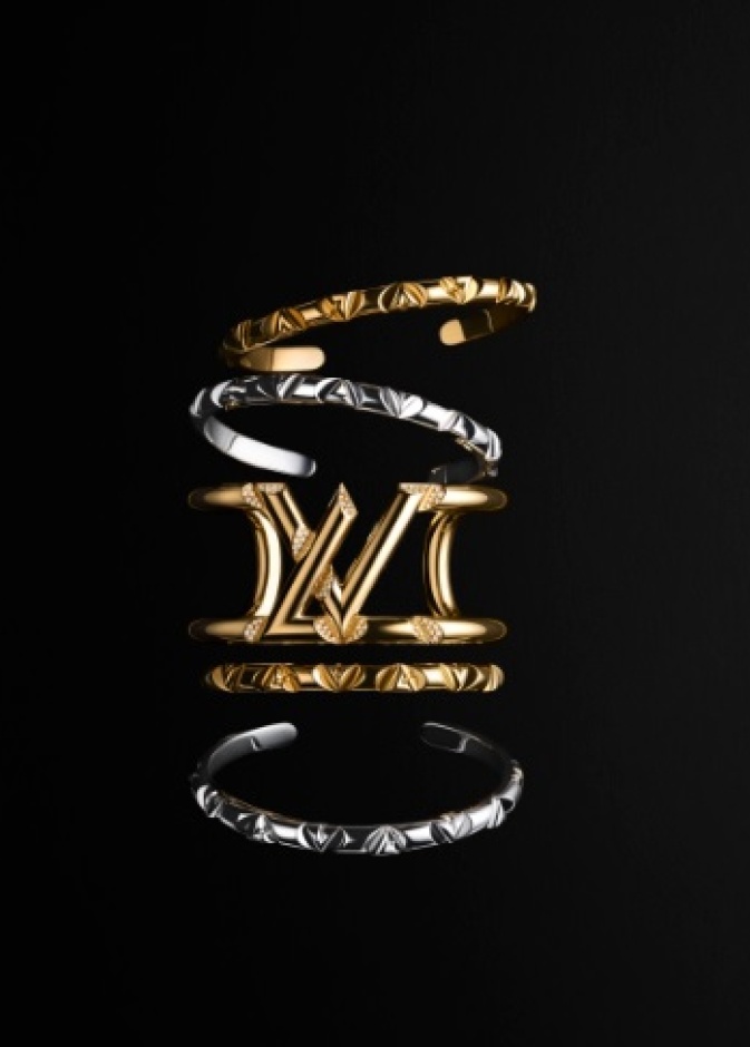 مجموعة LV Volt الجديدة