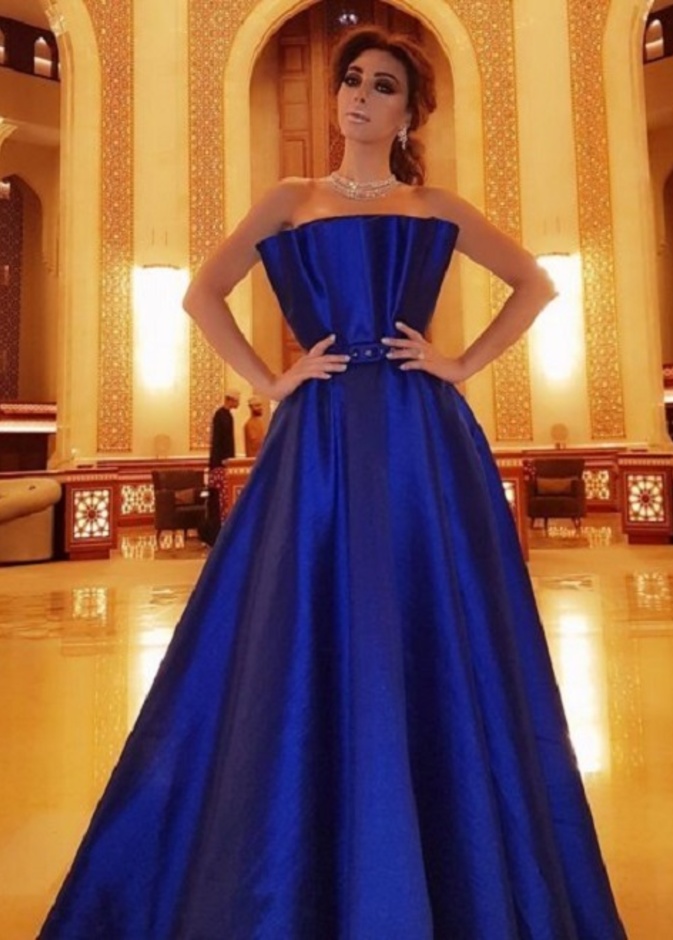 فستان من nfbynour