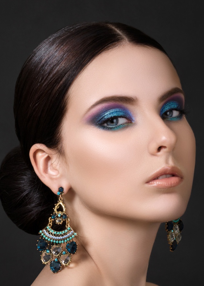  مكياج أزرق على الطريقة الهندية